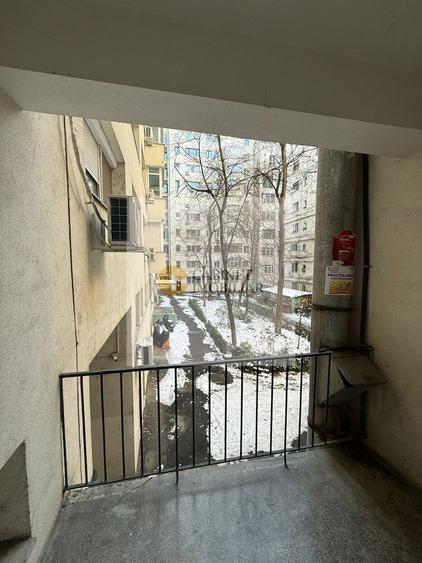 Apartament cu 2 camere nedecomandat, mobilat în Cișmigiu