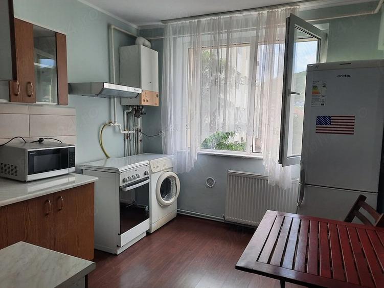 Garsonieră decomandată în Central