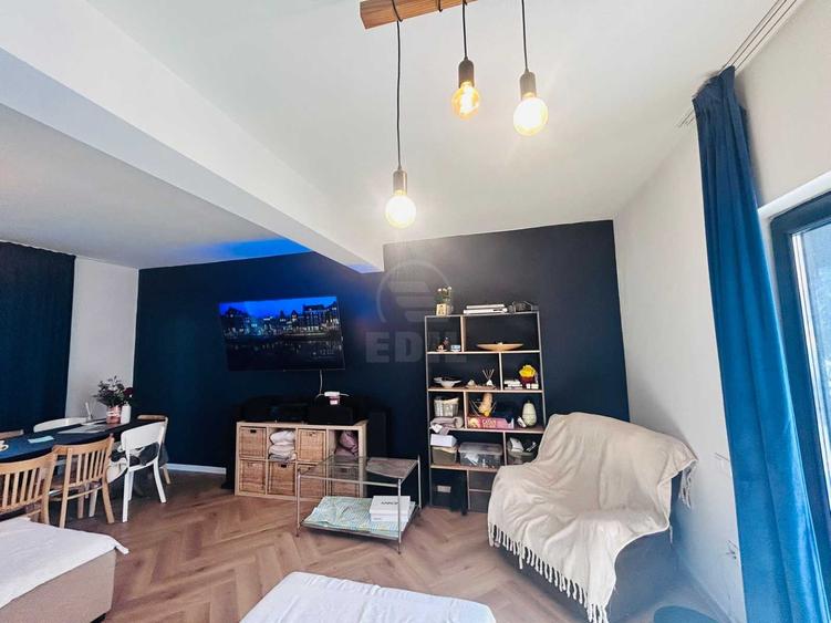 Duplex cu 4 camere cu Canalizare în Florești