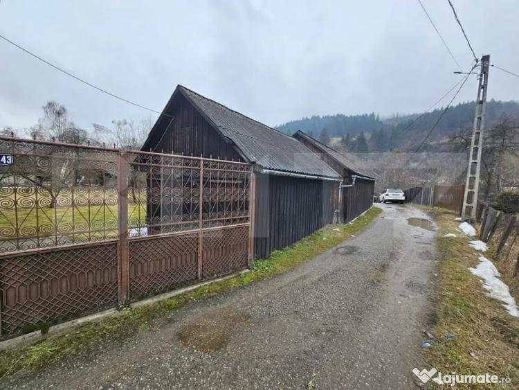 Casă cu 4 camere cu Teren 500 Mp în Cărpiniș (Roșia Montană)