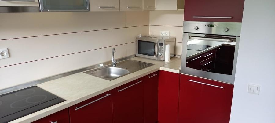 Apartament cu 2 camere decomandat, mobilat în Răcădău