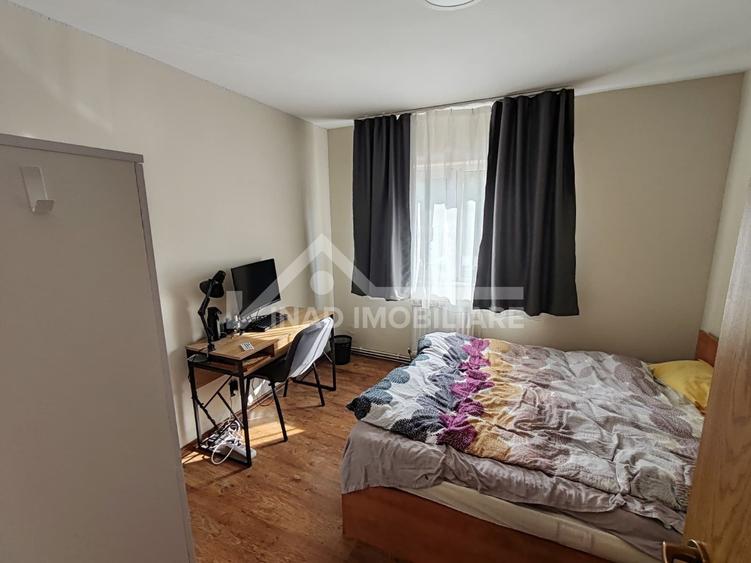 Apartament 3 camere de 75mp, 2 bai, 1 balcon, Str. Constantin Brancusi - 13