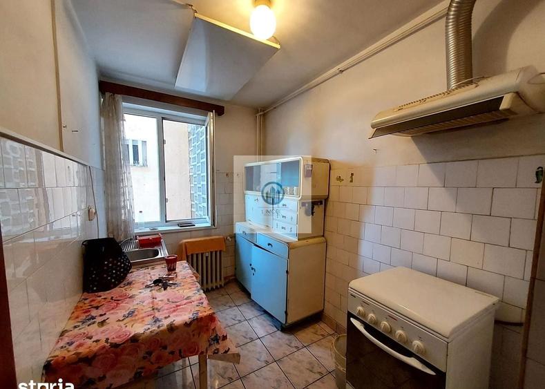 Apartament cu 3 camere în Titu Maiorescu
