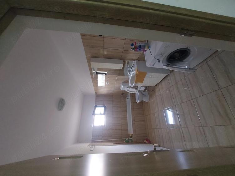 Apartament cu 2 camere decomandat în Livezeni