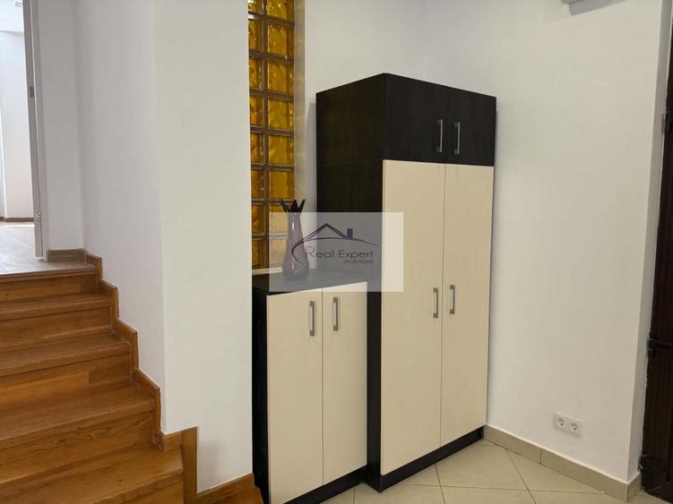 Apartament cu 2 camere semidecomandat, mobilat în Zorilor
