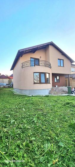 Casă cu Teren 350 Mp în Agigea