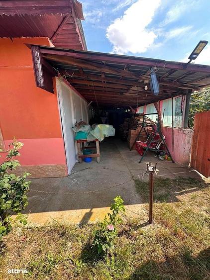 Casă cu 3 camere cu Teren 3250 Mp în Central