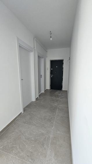 Apartament cu 3 camere decomandat în Berceni
