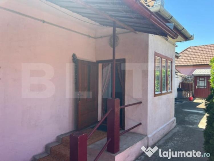 Casa de vanzare, cu 3 camere, 85 mp, zona semicentrala - 2