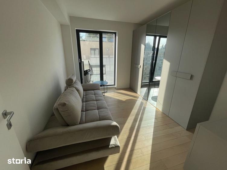 Apartament cu 4 camere în Aviației