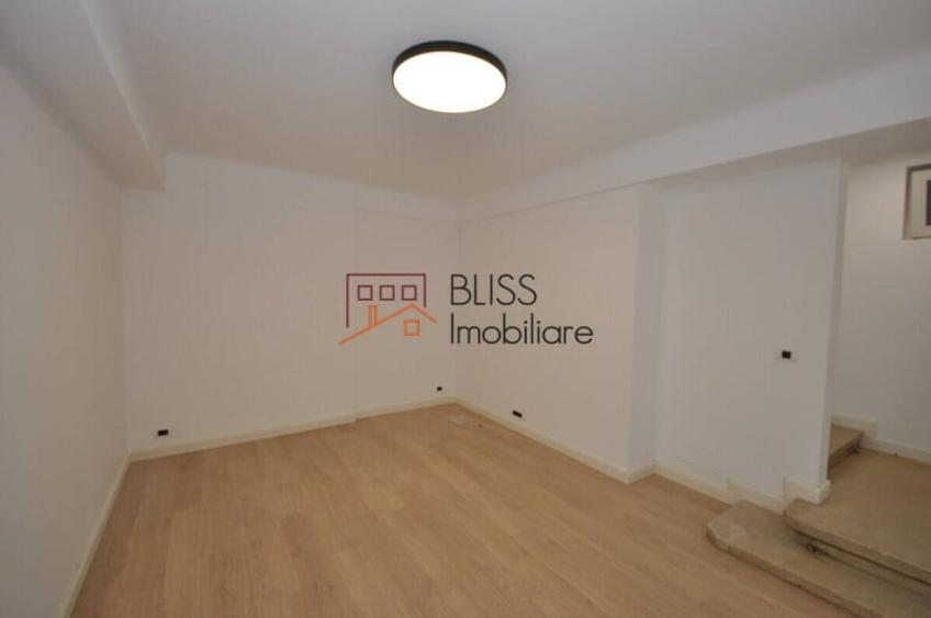 Apartament cu 2 camere semidecomandat în Victoriei