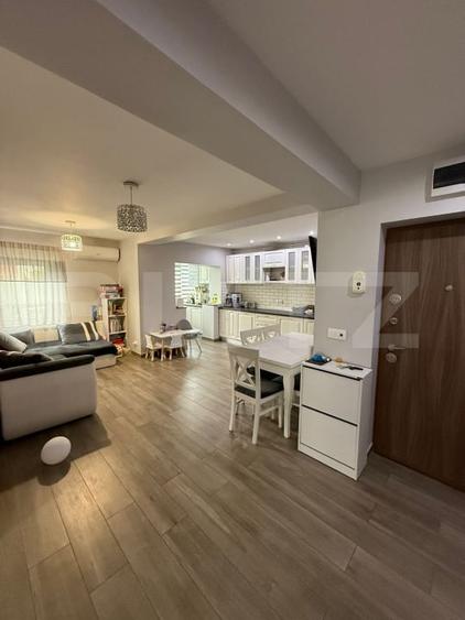 Apartament cu 3 camere decomandat, mobilat în Exterior Nord
