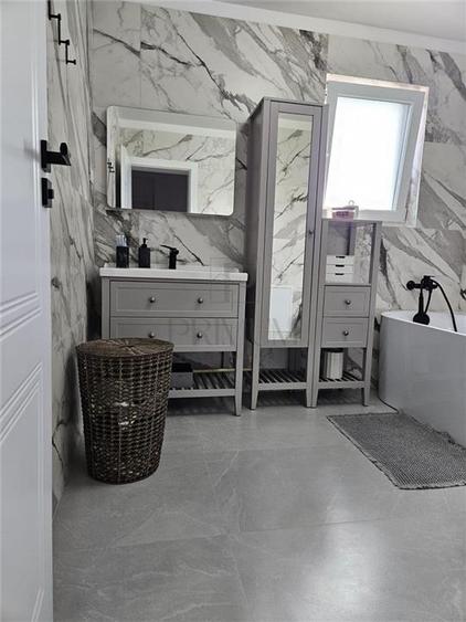 Duplex cu 4 camere cu Canalizare în Moșnița Nouă