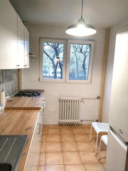 Apartament cu 2 camere semidecomandat în Costin Georgian