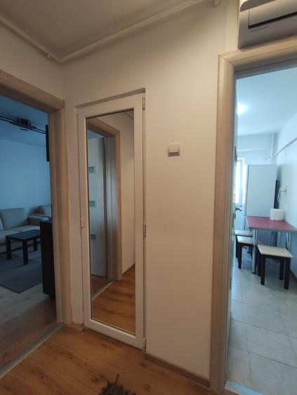 Apartament cu 3 camere decomandat în Boema
