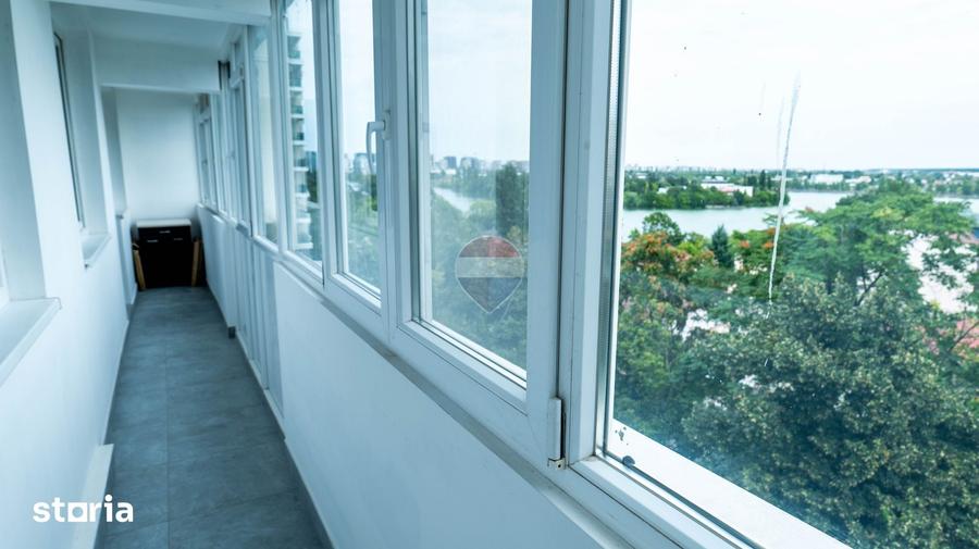 Apartament cu 3 camere în Tei