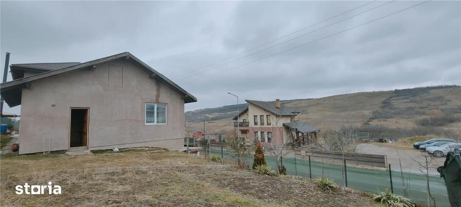 Casă cu 3 camere cu Teren 350 Mp în Bârnova