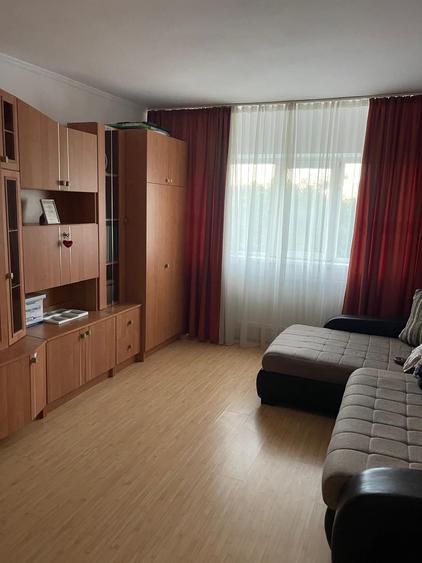 Poarta 6 , 2 camere decomandat , mobilat , utilat - 1