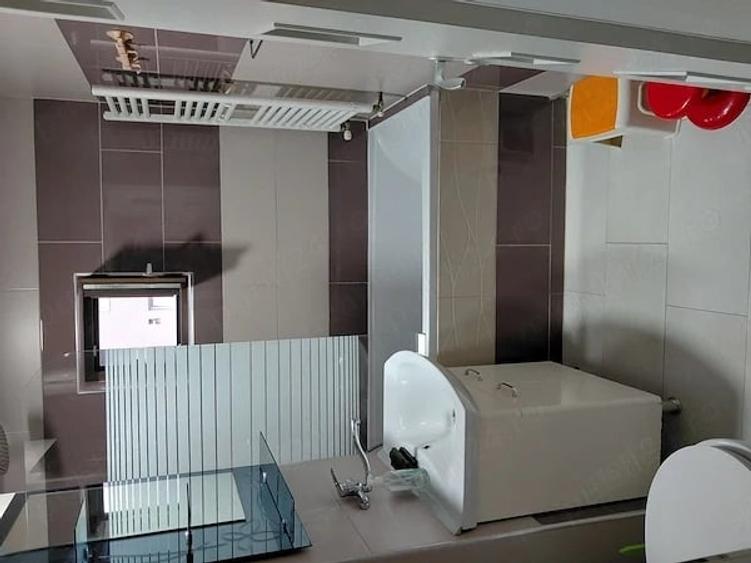 Apartament cu 3 camere decomandat în Dorobanților