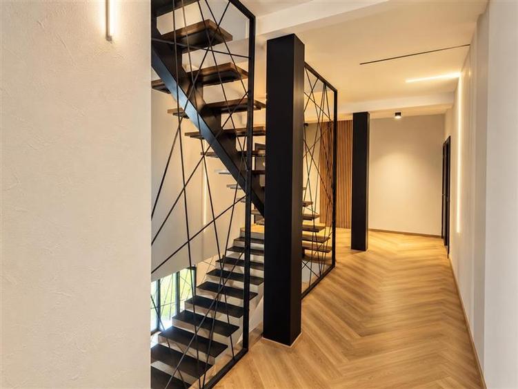 Apartament cu 2 camere decomandat în Exterior Est