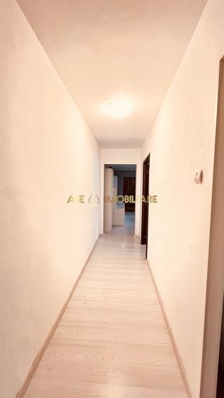 Apartament cu 3 camere decomandat, mobilat în Berceni