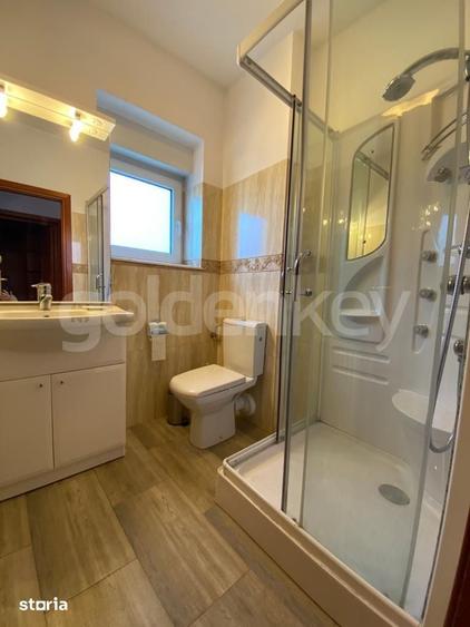 Casă cu 4 camere cu Teren 380 Mp în Central