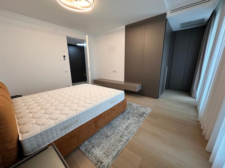 Apartament cu 4 camere semidecomandat, mobilat în Kiseleff