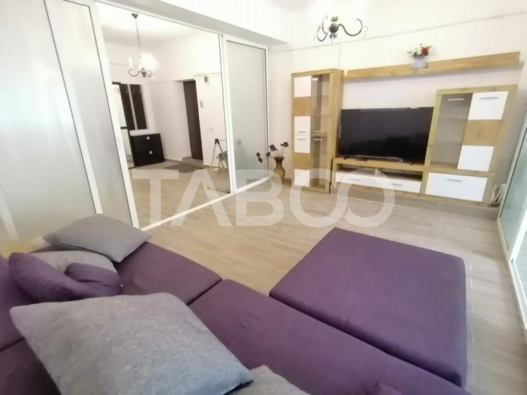 Apartament cu 3 camere semidecomandat, mobilat în Ștrand