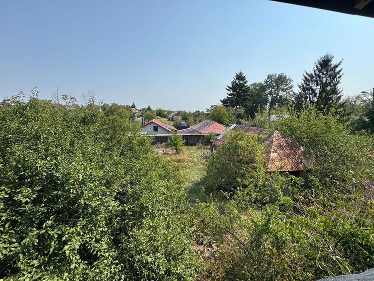 Casă individuală cu 5 camere cu Teren 1088 Mp în Vânătorii Mari
