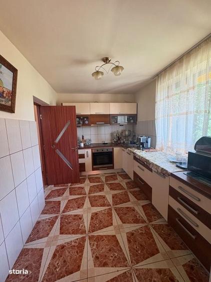 Casă cu 4 camere în Mocira