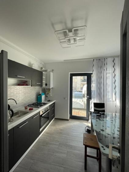 Apartament cu 2 camere decomandat, mobilat în Mihai Viteazul