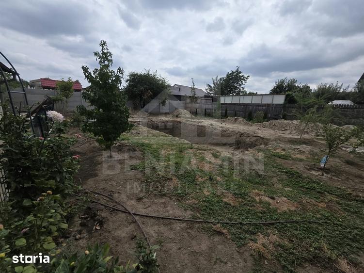 Casă cu 4 camere cu Teren 1191 Mp în Romanești