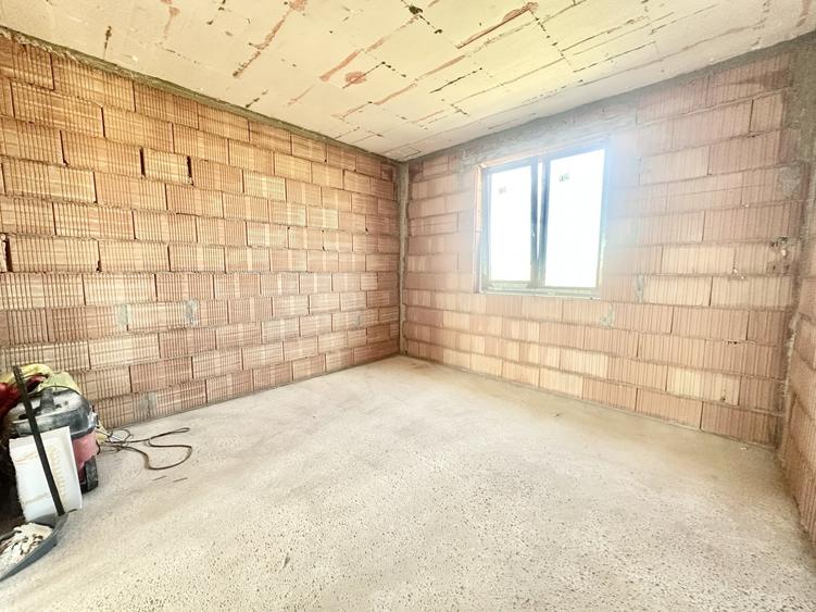 Casă individuală cu 4 camere cu Teren 530 Mp în Giroc