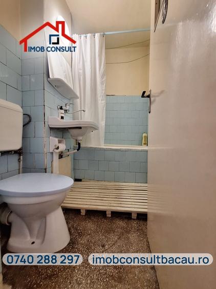 Apartament cu 2 camere semidecomandat în Mioriței