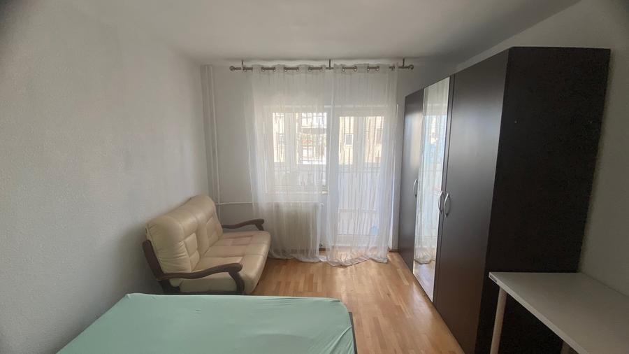 Apartament cu 3 camere decomandat, mobilat în Unirii