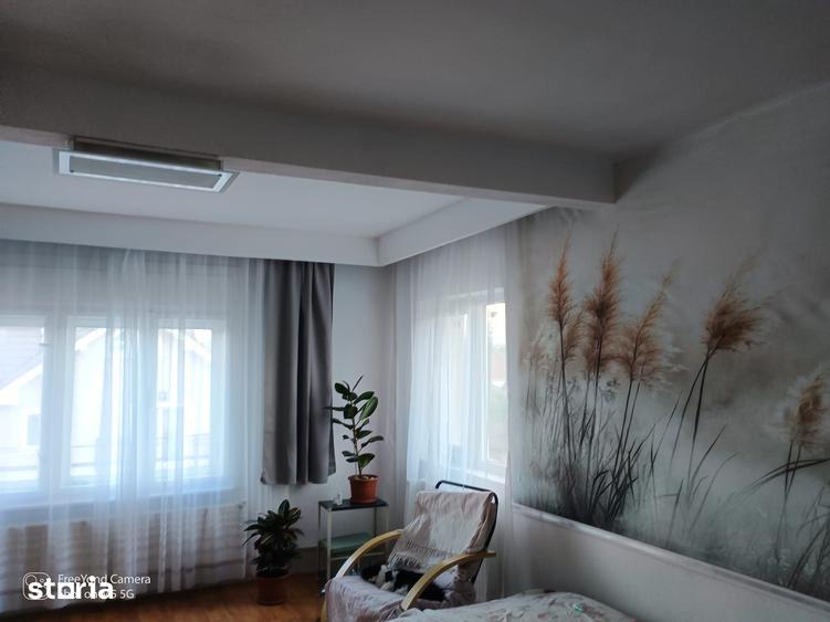 Casă cu 3 camere cu Teren 497 Mp în Central