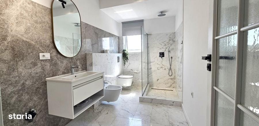Apartament cu 4 camere, mobilat în Central