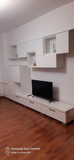 Particular, inchiriere ap. 2 camere, vizavi metrou Titan - 1