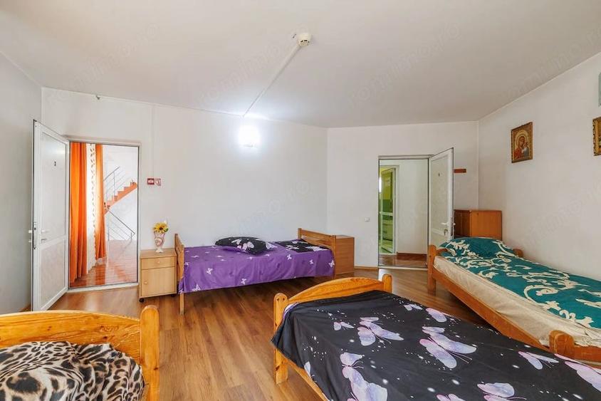 Casă cu 9 camere cu Teren 224 Mp în Găvana
