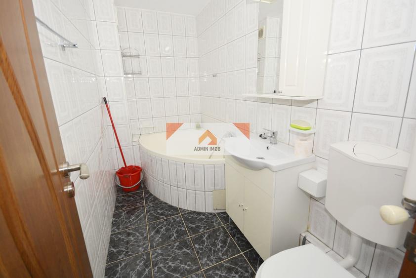Apartament cu 3 camere decomandat în Brâncoveanu