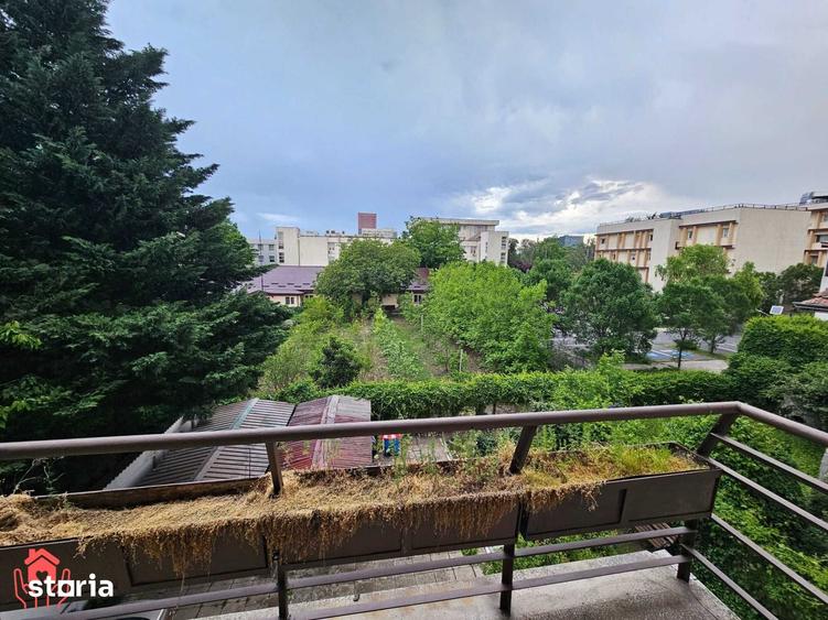 Apartament cu 4 camere în Domenii