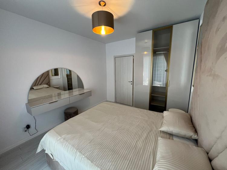 Apartament cu 3 camere decomandat, mobilat în Pipera