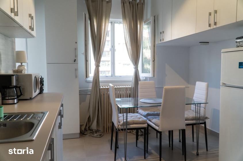 Apartament cu 3 camere decomandat în Plopilor