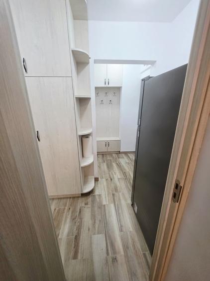 Garsonieră decomandată în Sud