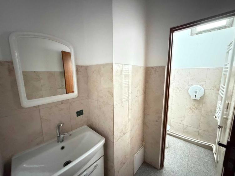 Spațiu comercial, de 60 mp, în Exterior Vest