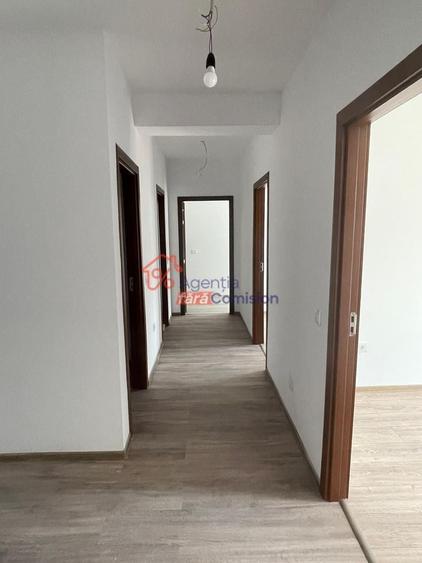 Apartament cu 4 camere decomandat în Păcurari