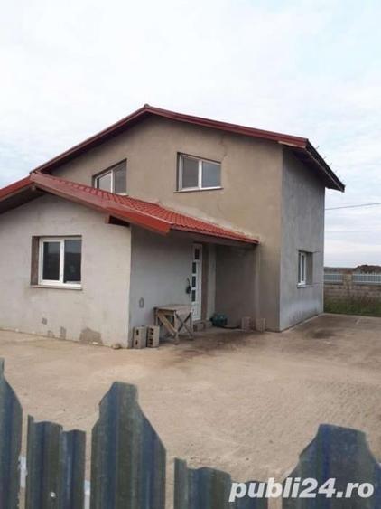 Casă cu Teren 5000 Mp în Central