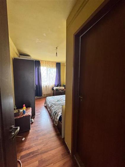 Apartament cu 4 camere decomandat în Gojdu