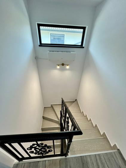 Duplex cu 5 camere cu Canalizare în Horpaz