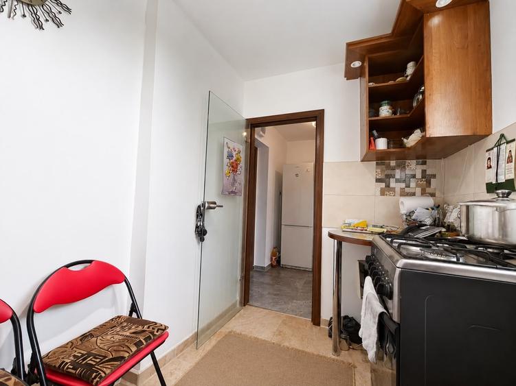 Apartament cu 2 camere nedecomandat în Brâncoveanu